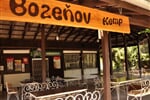 Samostatně stojící okál s dvěma pokoji, kuchyňkou a sociálním zařízením