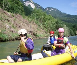 RAFTING SOČA a poslední sluneční paprsky v Julských Alpách (na raftu)