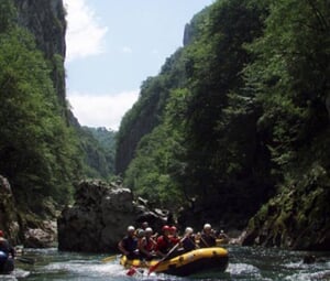 TARA RAFTING ČERNÁ HORA - expediční rafting v nejhlubším kaňonu Evropy (na raftu) a navíc řeky + Morača + Neretva + Vrbas