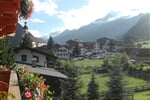 Pohodový týden - Stubai - Tyrolsko - hotel - výhled z pokoje