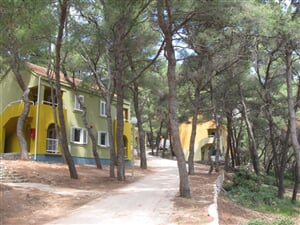 Kukljica ( ost. Ugljan) - Zelena Punta apartmány**