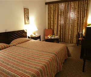 Kypr, Pafos - hotel Dionysos, pokoj standard
