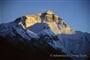 Mt. Everest v západu slunce