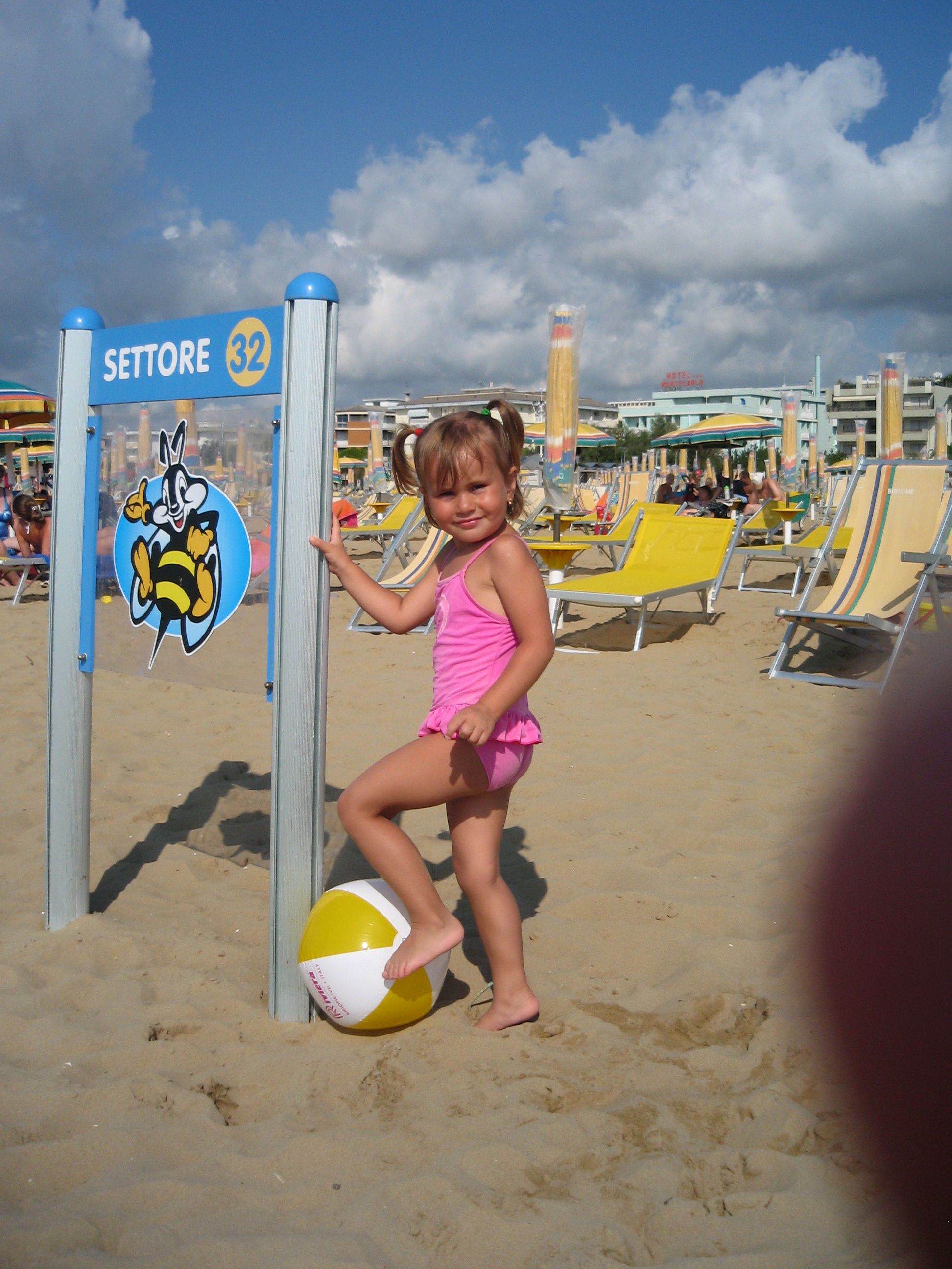 RESIDENCE VILLA GINESTRA*** (Bibione Spiaggia)