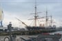 Jižní Anglie - Portsmouth, vlajková loď lorda Nelsona HMS Victory, vzadu Spinnaker Tower, 2005, 170 m