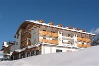 Dolomiti Superski - Alpe Lusia - San Pellegrino - Hotel CRISTALLO
