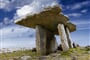 Poznávací zájezd Irsko - Burren - dolmen Poulnabrone