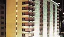 Ramada Suites, centrum