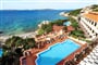 Výhled na bazén a moře, Baja Sardinia, Sardinie