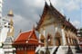 Thajsko - Bangkok - chrám Wat Intharawihan (Wiki)