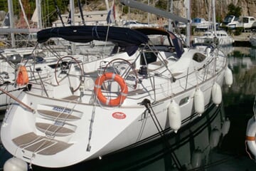 Plachetnice Sun Odyssey 54DS - MACCHIATO