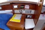 Dufour 335 GL navigation table