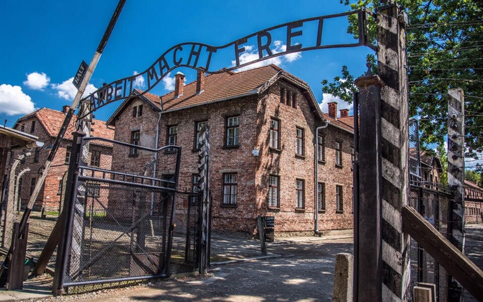 Foto - Osvětim - Jednodenní návštěva táborů Auschwitz - Birkenau v Osvětimi