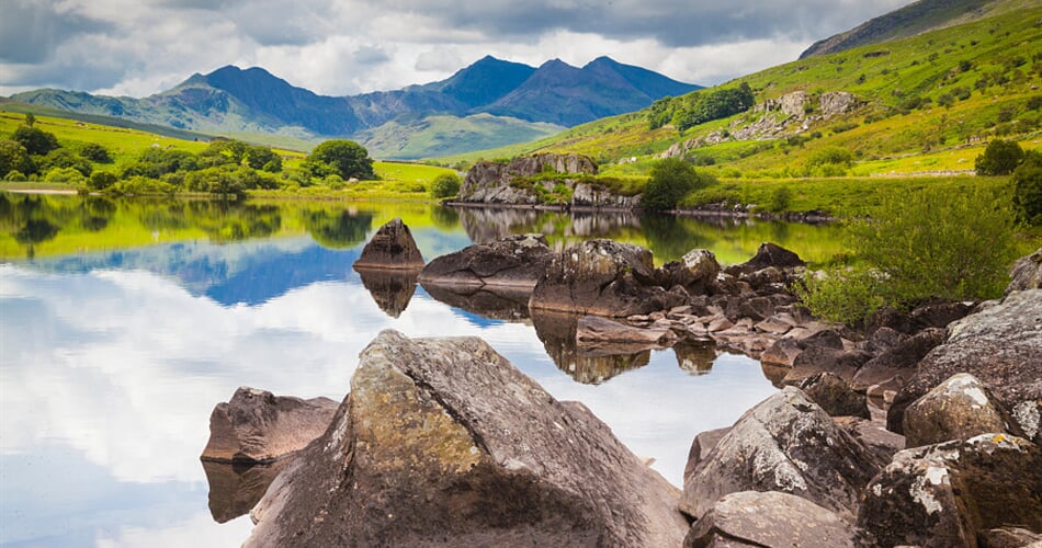 Foto - Severní Wales + HRADY ŽELEZNÉHO KRUHU + NEJVYŠŠÍ HORA SNOWDON (letecky z Prahy)