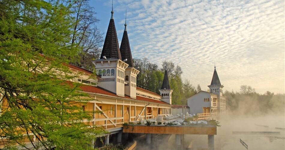 Poznávací zájezd Maďarsko - termální lázně Hévíz