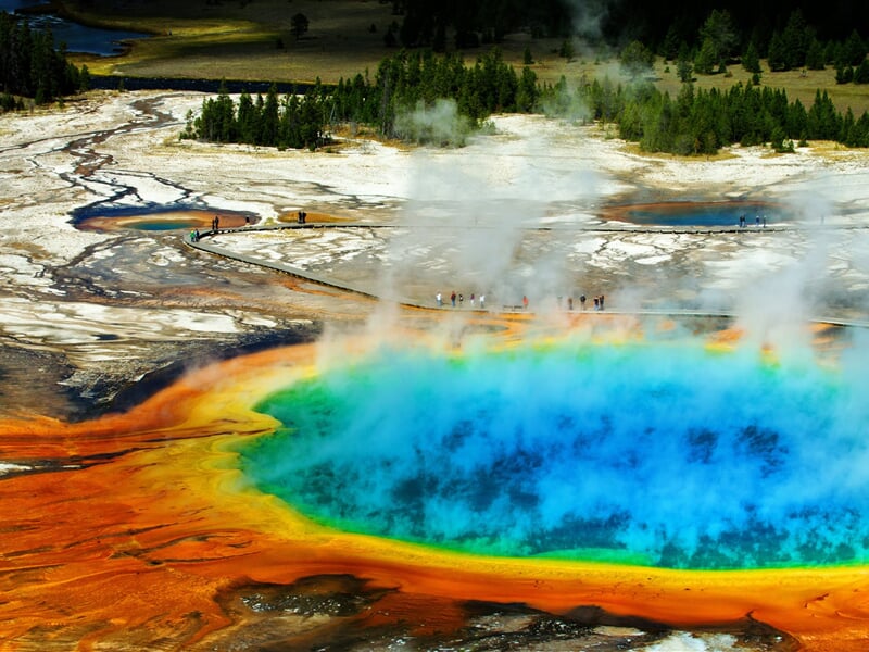 Yellowstone a Grand Teton - turistika nejkrásnějšími scenériemi USA