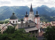 Zámky jižní Moravy a Rakousko