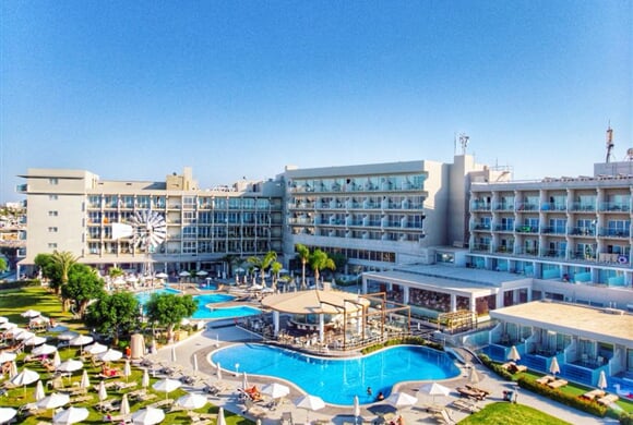 Pernera Beach hotel (1)