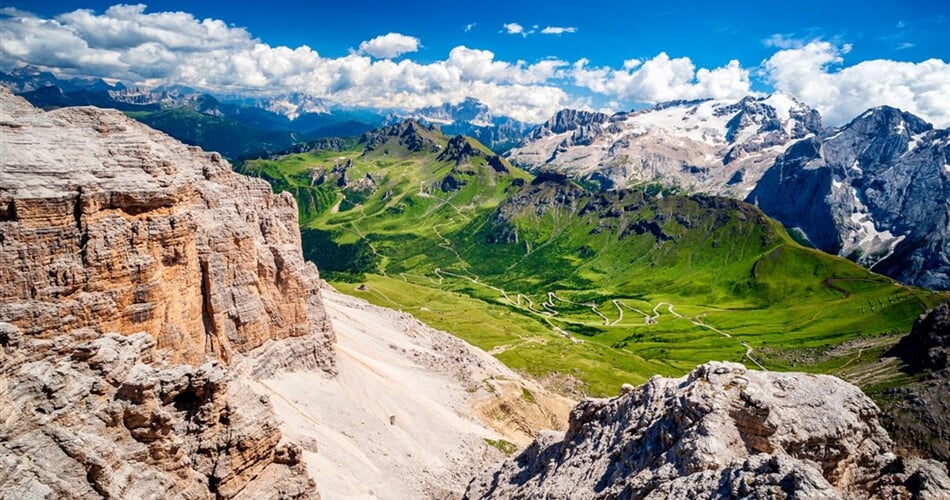 Itálie - Dolomity - výhledy na Marmoladu a ledovec Belvedere