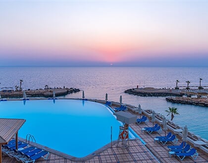 Hotel Pickalbatros Citadel Resort Sahl Hasheesh: fotografie vybavení exteriérů a interiérů ubytování.