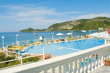 Agios Georgios - Pagi - Hotel Belle Helene