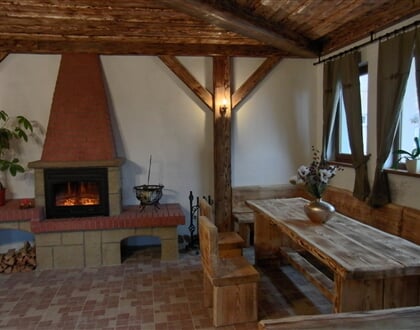 Wellness posezení u krbu