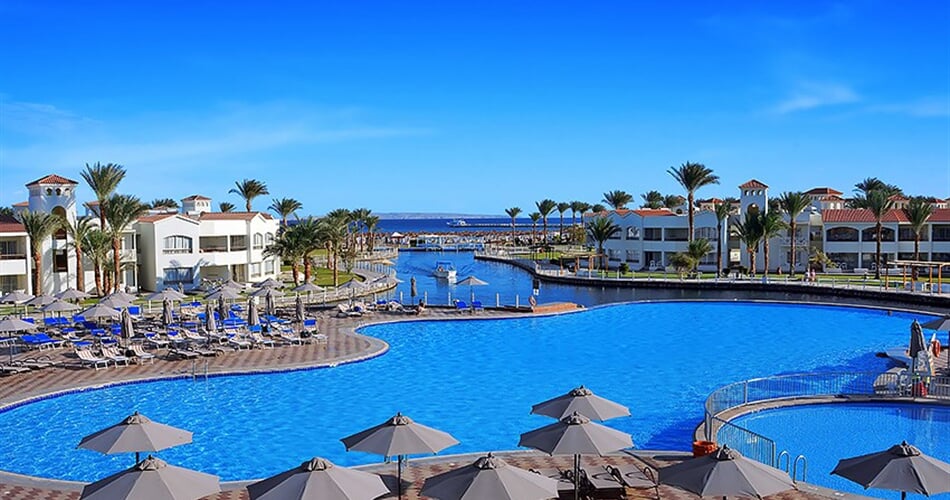 Hotel Dana Beach Resort: fotografie vybavení exteriérů a interiérů ubytování.