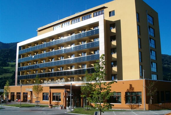 Relax Resort Hotel (1)