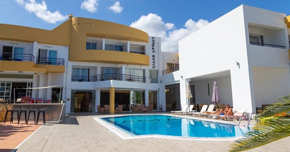 hotel-faedra-beach-1
