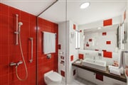 parkinn sarvar 026