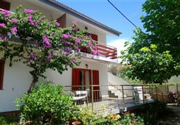 Starigrad-Paklenica - Apartmány Štefica