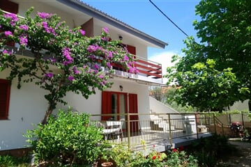 Starigrad-Paklenica - Apartmány Štefica