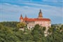 Hrad ve městě KSIĄŻ