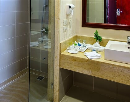 Hotel Serenity Alma Resort (ex. Serenity Fun City): fotografie vybavení exteriérů a interiérů ubytování.