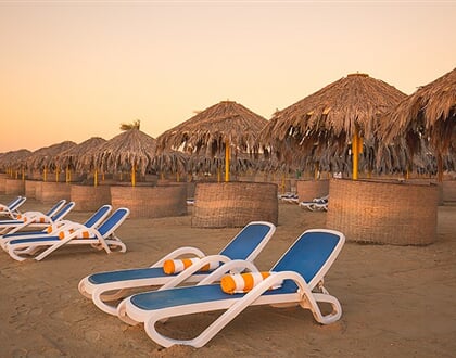 Hotel Hilton Marsa Alam Nubian Resort: fotografie vybavení exteriérů a interiérů ubytování.