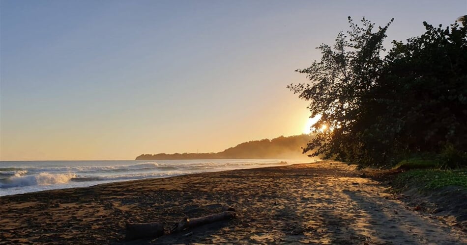 Kostarika - zdejší pláže mají kouzelnou atmosféru v každou denní dobu