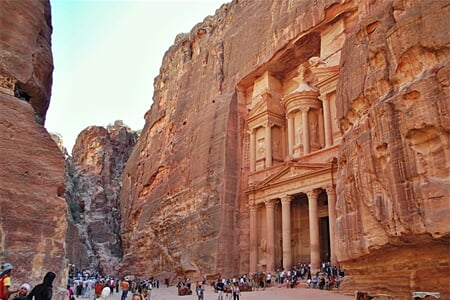 Pohoda u moře v Jordánsku s památkami UNESCO, polopenzí a vstupy v ceně