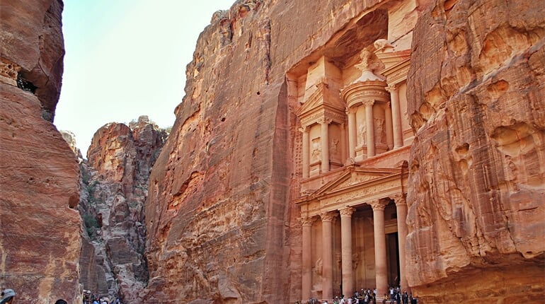 Jordánsko - skalní město Petra - Pokladnice