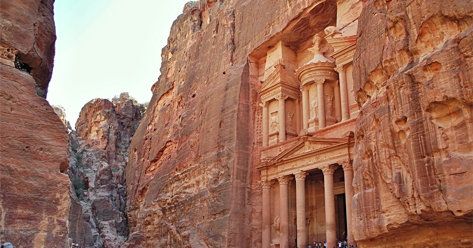 Jordánsko - skalní město Petra - Pokladnice