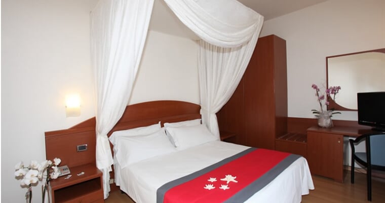 Samtiago hotel LidodiJeselo leto2021 (1)