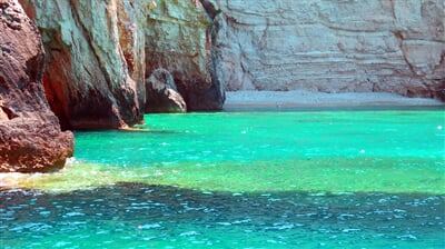 Barvy moře (rock, sea, colors)