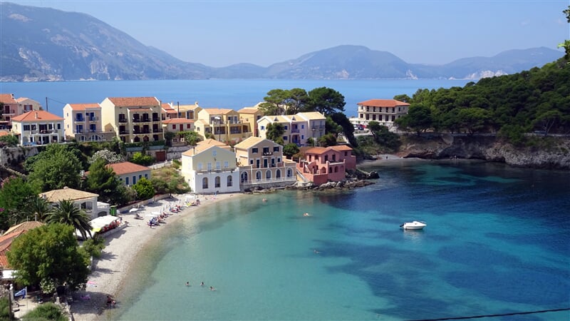 Tyrkysová Kefalonia v Jónských ostrovech Řecka     (greece, assos, island, řecko)