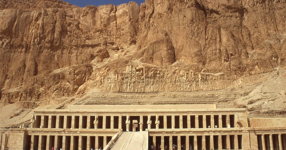 Poznávací zájezd Egypt - chrám královny Hatšepsovet v Deir el Bahrí