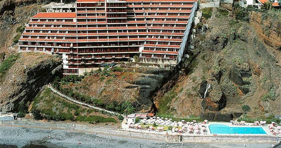 Hotel Orca Praia: fotografie vybavení exteriérů a interiérů ubytování.