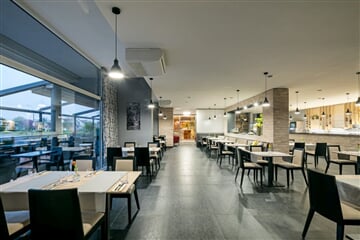 Hustopeče, Amande - na dovolené