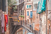 eugene zhyvchik B6d7 IOkUi8 unsplash