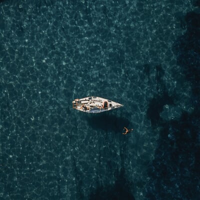clay banks Q9WIE5jeWxo unsplash