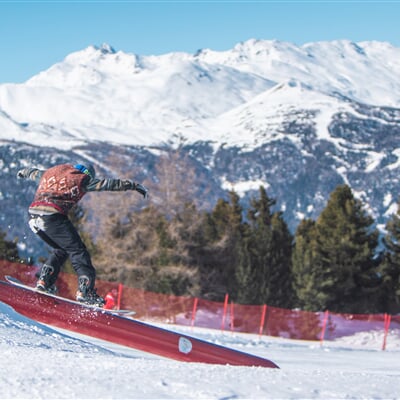 54592 bormio  25 02 2019  action  sb  tiny morgan  felix niederegger  qparks  65