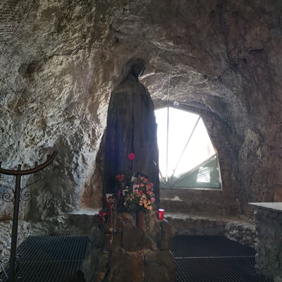 Grotta della Madonna Punta Rocca Marmolada  ©  Alessia Dell'Andrea