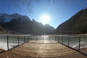Terrazza sul lago di Alleghe (lato comune Rocca Pietore)   © Consorzio Turistico Marmolada
